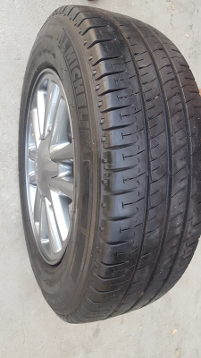 ขายล้อISUZU DMax 16สีกัลยางปี15 4 ล้อ