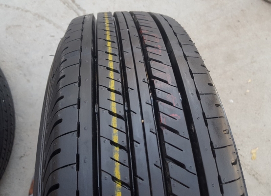 ขายยาง195R15 ปี 4516 BRIDGESTONE R611 4 เส้น ขายยาง195R15 ปี 4516 BRIDGESTONE R611 4 เส้น