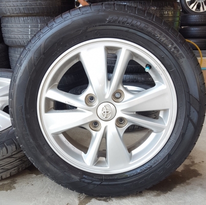 ขายล้อTOYOTA Avanza 15 4รู114 ยางปี13 4 ล้อ