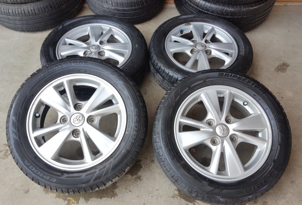 ขายล้อTOYOTA Avanza 15 4รู114 ยางปี13 4 ล้อ