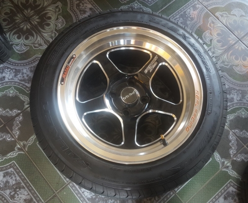 ขายล้อใหม่WELD15 4 รู100หน้า8ยางเปอร์เช็นปี15 4 ล้อ