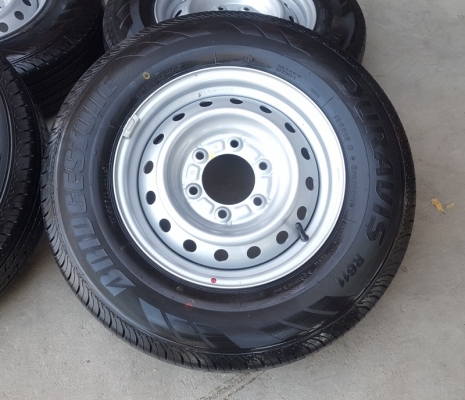 ขายล้อกะทะป้ายแดง15 6รูยาง195R15ปี16 4 ล้อ