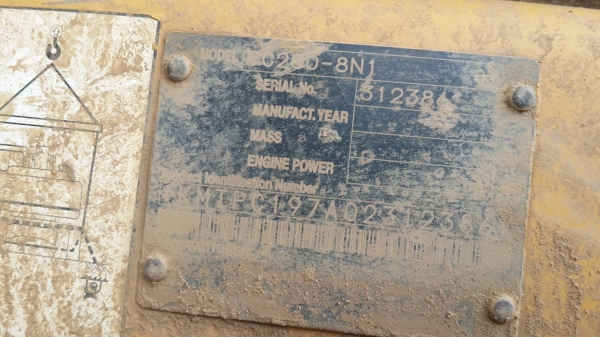 ขาย 1,795,000 KOMATSU pc 200-8 N1 ทำงาน 6,000 ชม.เครื่องดี ปั้มแรง ไฟฟ้าครบ เอวแน่น ช่วงล่างดี เอกสารเล่มทะเบียน รถอยู่ อ่างทอง 090-772-3710 090-772-3708