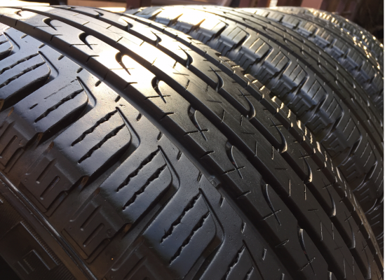 ยางติดรถป้ายแดง Ford Everest Goodyear EfficientGrip SUV 265 50 20 ปี16 ยางยังคมชัด วิ่งได้อีกหลายหมื่นโล ดอกเต็ม เนื้อนิ่มสุดๆ ไม่มีปะ ราคาเร้าใจ