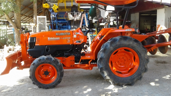 ลดราคาครับ 225,000 บาท คูโบต้า L4508 รถเก็บงานใหม่ พร้อมใช้ อุปกรณ์ ใบมีดดันหน้า ฝานพรวน 6 &times; 22 ตราช้าง รถใช้งานปกติครับ