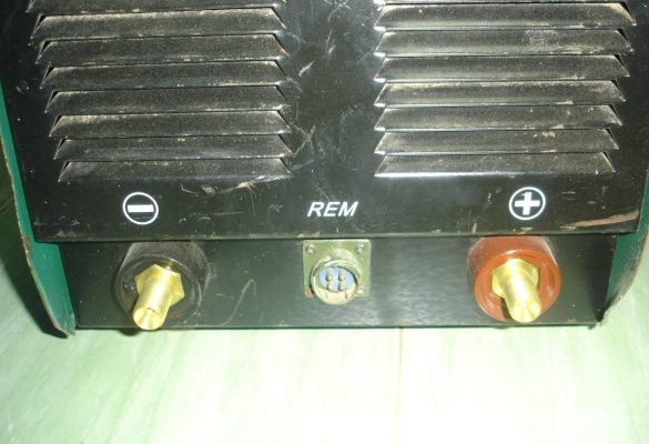 ขายเครื่องเชื่อมไฟฟ้า (เชื่อมธูป) ยี่ห้อ HITRONIC รุ่น ARC400 รุ่นงานหนัก  ไฟ 380V