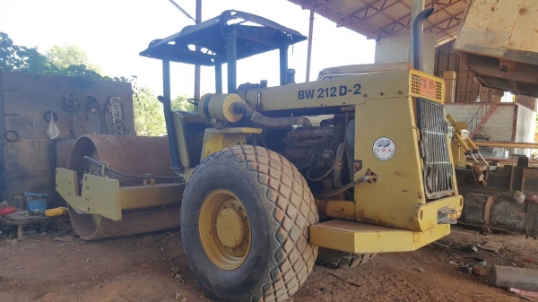 ขาย รถบดสั่นสะเทือน BOMAG BW 212D-2 4WD รถพร้อมใช้งาน เอกสารเล่มทะเบียนครบ ขาย รถบดสั่นสะเทือน BOMAG BW 212D-2 4WD รถพร้อมใช้งาน เอกสารเล่มทะเบียนครบ