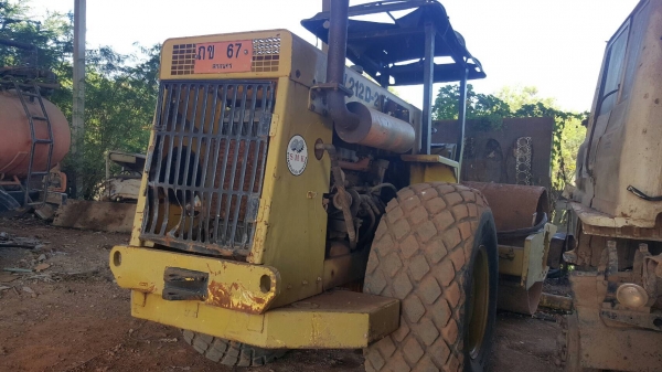 ขาย รถบดสั่นสะเทือน BOMAG BW 212D-2 4WD รถพร้อมใช้งาน เอกสารเล่มทะเบียนครบ ขาย รถบดสั่นสะเทือน BOMAG BW 212D-2 4WD รถพร้อมใช้งาน เอกสารเล่มทะเบียนครบ