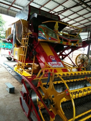 ขายรถเกี่ยวข้าว "ไอ้หนุ่มไวไฟ" ทำสีใหม่สวยๆ ต่อรองราคาหน้างานได้ครับ