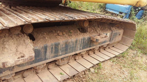 ขายรถแบคโฮ KOMATSU PC200-8 เอกสารเล่ม ไมล์ 2900 ชม.ราคา 2250000