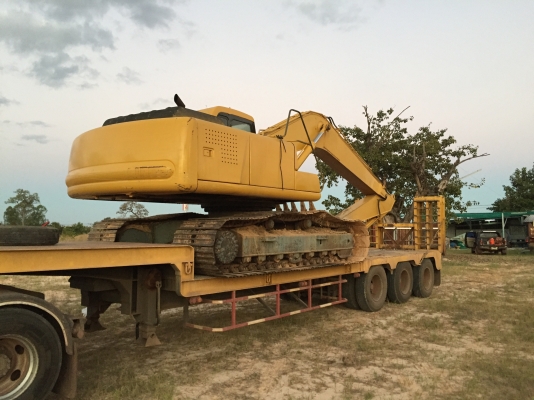 ขายPC200-6 KOMATSU ราคา 785.000บาท ไฟฟ้าครบ จอชั่วโมงไม่มี เครื่องดีปั้มแรง  ต่อรองได้สนใจลองขับ รถอยู่อ.พังโคน จ.สกลนครโทร0895770265 ติดถนนสายสกล-อุดร
