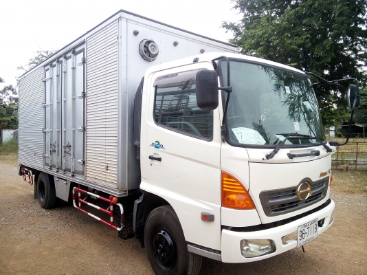 6 ล้อกลาง  *Euro.2*  HINO  MEGA FC4J 150 แรงม้า * ยาว 5.50 ม.* รถสวยเดิม+สวยจริง+พร้อมใช้งาน * รถห้างแท้ * มีเล่มพร้อมโอน *