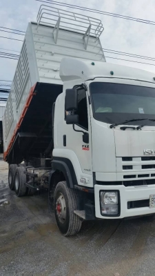 ขายรถสิบล้อดัมพ์ ISUZU เครื่อง 360 แรง ปี 53 กระบะดัมพ์สามมิตร มีระบบลากพ่วง ทะเบียนพร้อม ขายรถสิบล้อดัมพ์ ISUZU เครื่อง 360 แรง ปี 53 กระบะดัมพ์สามมิตร มีระบบลากพ่วง ทะเบียนพร้อม