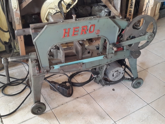 แท่นเลื่อย HERO 14 นิ้ว ไฟบ้าน สภาพสวยๆ พร้อมใช้งาน ด่วนๆๆ 8,500