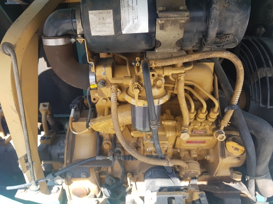 ขายรถขุดpc20--7   ชลบุรี