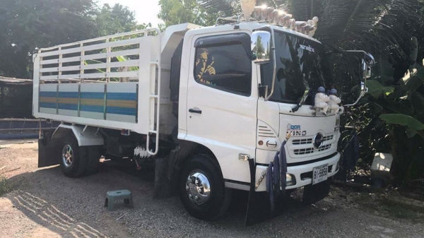 ขายดาวน์350,000 รถสวยสภาพดีมาก ส่งมาแล้ว8งวด สนใจโทร 090-8588220คุณนะ 093-3258446คุณบิว หรือเข้าดูสินค้าอื่นๆได้ที่ www.narong2truck.com หรือ www.truck.in.th/498 หรือเพจFacebook ณรงค์ ซื้อขายรถมือสอง (เว็บไซต์ส่วนตัว) หรือFacebook คุณนะ รถบรรทุก