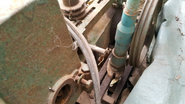 ปั้มน้ำเก่า ปั้มน้ำเก่า