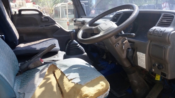 ขายแล้ว ครับ หกล้อ อีซูชุ NPR130ปี46ช่วงยาว5ม แอร์ พ.เวอร์ เบรคทิฟฟี ช่วงล่างใหญ่ Fหน้า Fหลัง สภาพดีพร้อมใช้ ทะเบียนพร้อมโอน