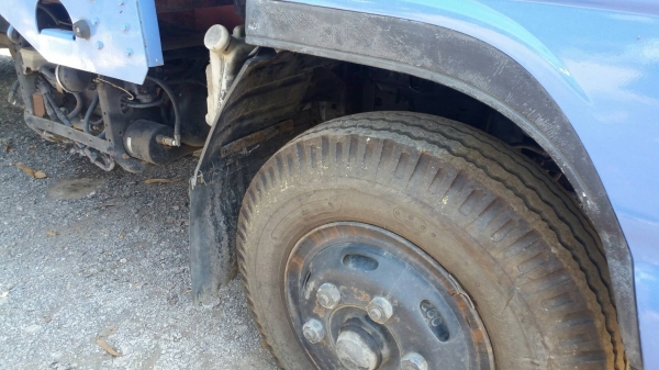 ขายแล้ว ครับ หกล้อ อีซูชุ NPR130ปี46ช่วงยาว5ม แอร์ พ.เวอร์ เบรคทิฟฟี ช่วงล่างใหญ่ Fหน้า Fหลัง สภาพดีพร้อมใช้ ทะเบียนพร้อมโอน