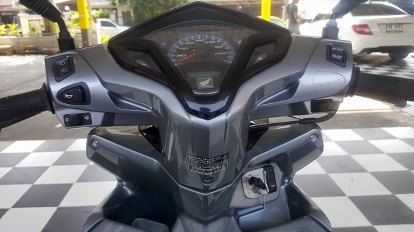 HONDA CLICK 125-i NEW ระบบจอดดับ IDLING STOP ตัว TOP ล้อแม็ก โอนฟรี