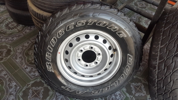 ล้อกะทะ15 6รู พร้อมยาง235/70/15  4 ล้อ