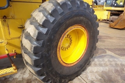 KOMATSU WA300-1 ซีเรียล 30,000 ญี่ปุ่นแท้ โทร.090-986-2521 อ๊อบ