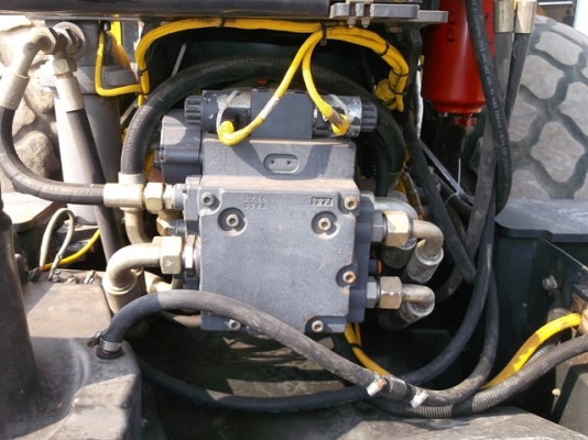 ัขายครับ รถบด10 ตัน BOMAG BW211D