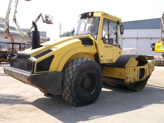 ัขายครับ รถบด10 ตัน BOMAG BW211D