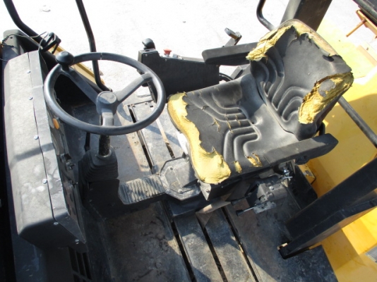 ขายครับ บด10ตัน สั่นสะเืทือน CC522 ไม่แพงครับ