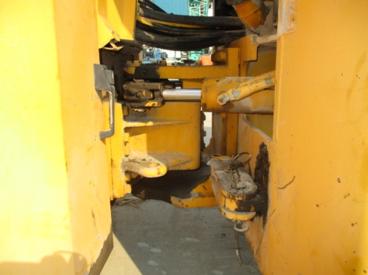 ขายครับ บด10ตัน สั่นสะเืทือน CC522 ไม่แพงครับ