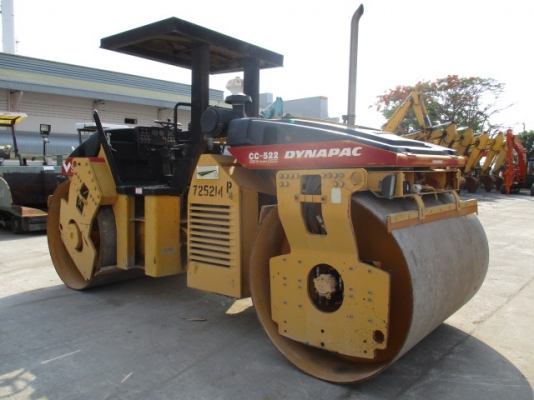 ขายครับ บด10ตัน สั่นสะเืทือน CC522 ไม่แพงครับ