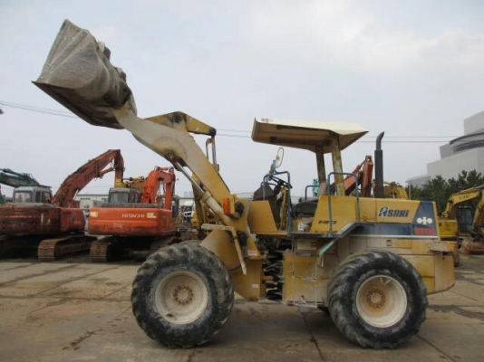 บจก. เจนแทรคเตอร์ จำหน่ายเครื่องจักรกลหนักเก่าญี่ปุ่น