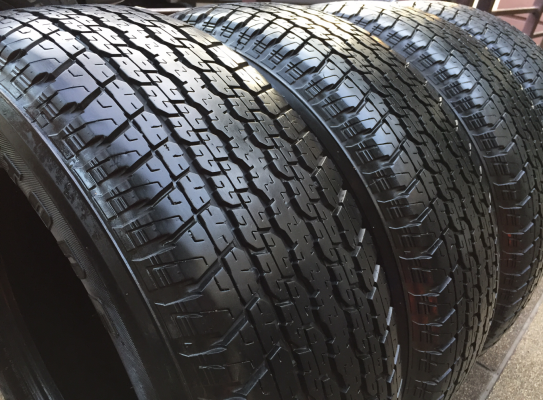 ยาง Bridgestone 255 65 17 ปลายปี14 ดอกเต็ม ใช้ยาว ราคาไม่แพง