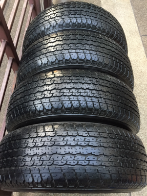 ยาง Bridgestone 255 65 17 ปลายปี14 ดอกเต็ม ใช้ยาว ราคาไม่แพง