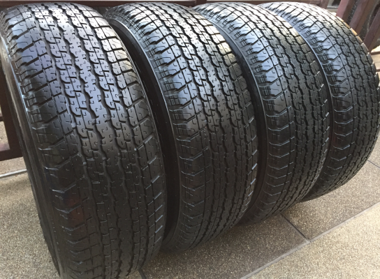 ยาง Bridgestone 255 65 17 ปลายปี14 ดอกเต็ม ใช้ยาว ราคาไม่แพง