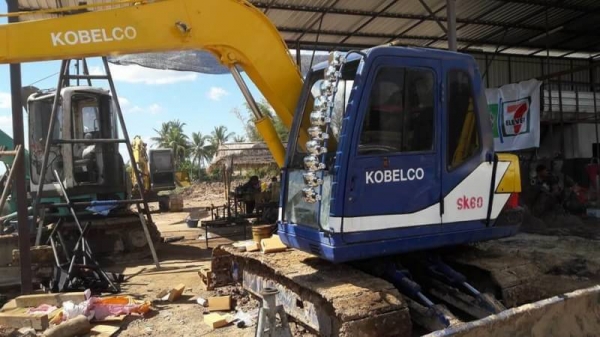 ขาย 485,000 KOBELCO SK60-3 MARKIII  เครื่องดี ปั้มแรง ช่วงล่างดี เอวแน่น ไฟฟ้าตัด เอกสารซื้อขาย  รถอยู่ จ.บุรีรัมย์ โทร&amp;ไอดีไลน์  090-772-3710 090-772-3708