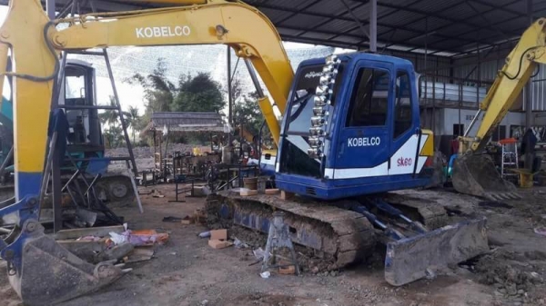 ขาย 485,000 KOBELCO SK60-3 MARKIII  เครื่องดี ปั้มแรง ช่วงล่างดี เอวแน่น ไฟฟ้าตัด เอกสารซื้อขาย  รถอยู่ จ.บุรีรัมย์ โทร&amp;ไอดีไลน์  090-772-3710 090-772-3708
