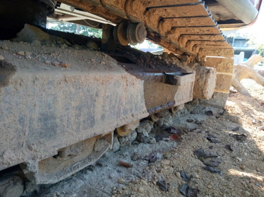 ขายด่วน HITASHI EX200-3 SUPER สภาพพร้อมใช้งาน เครื่องปั้มดี ระบบเมกะปั้ม โซ่ช่วงล่างสวย เฟรมดี เอวแน่น แอร์เย็นภายในเรียบร้อย เอกสารสัญญาซื้อขาย