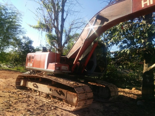 ขายด่วน HITASHI EX200-3 SUPER สภาพพร้อมใช้งาน เครื่องปั้มดี ระบบเมกะปั้ม โซ่ช่วงล่างสวย เฟรมดี เอวแน่น แอร์เย็นภายในเรียบร้อย เอกสารสัญญาซื้อขาย