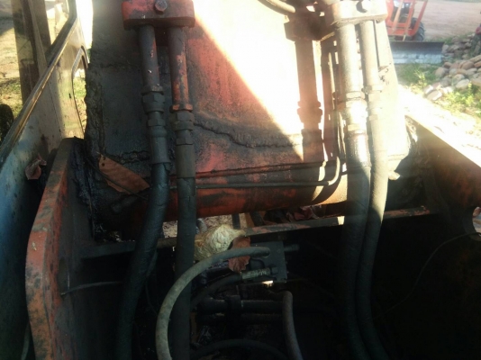 ขายด่วน HITASHI EX200-3 SUPER สภาพพร้อมใช้งาน เครื่องปั้มดี ระบบเมกะปั้ม โซ่ช่วงล่างสวย เฟรมดี เอวแน่น แอร์เย็นภายในเรียบร้อย เอกสารสัญญาซื้อขาย