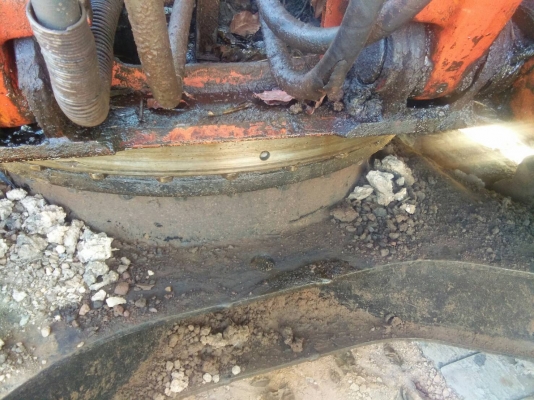 ขายด่วน HITASHI EX200-3 SUPER สภาพพร้อมใช้งาน เครื่องปั้มดี ระบบเมกะปั้ม โซ่ช่วงล่างสวย เฟรมดี เอวแน่น แอร์เย็นภายในเรียบร้อย เอกสารสัญญาซื้อขาย