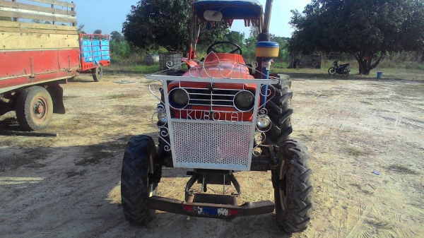 รถไถคูโบต้า35แรงพร้อมผานสภาพสวยเครื่องเกียใฮโนลิกดีคับ