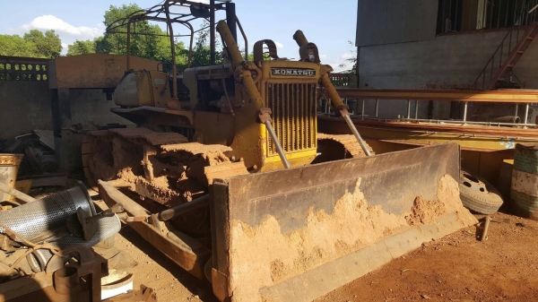 ขาย แทรคเตอร์ KOMATSU D50P-16 สภาพพร้อมใช้งาน เอกสารใบซื้อขาย