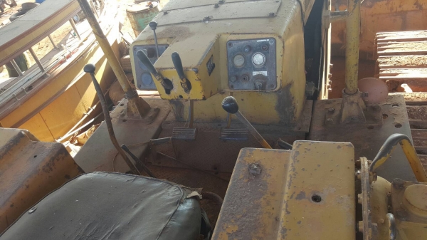 ขาย แทรคเตอร์ KOMATSU D50P-16 สภาพพร้อมใช้งาน เอกสารใบซื้อขาย