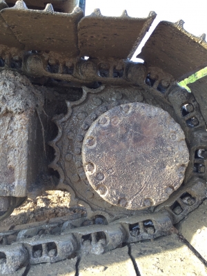 ขาย 435,000 HITACHI  EX 200-3 เครื่องดี ปั้มแรง ไฟฟ้าครบ รถพร้อมใช้ เอกสารหนังสือสัญญาซื้อขาย  (รถอยู่ ชลบุรี) 090-772-3710 090-772-3708