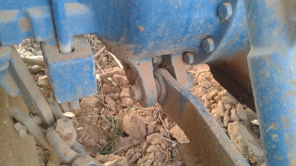 ขาย 420000 FORD6610 เกียร์ท็อกใช้งานง่าย เครื่องดี ปั๊มไฮโดรลิคดี สองเพลาพร้อมใชงาน เอกสารเล่มทะเบียน