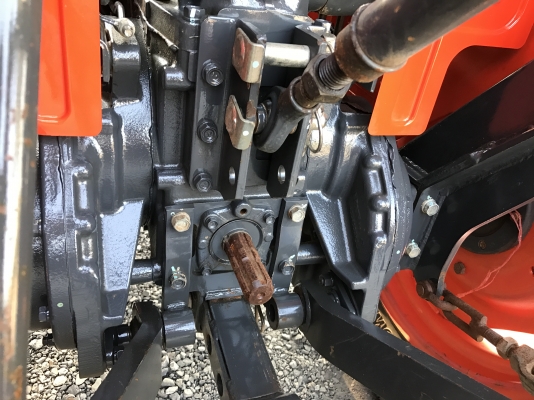 ขายรถไถคูโบต้า L3608Sp(4WD)2เพลา  ทำงานเพียง 400 ชั่วโมง รถไร่เดิมๆสวยๆค่ะ พร้อมอุปกรณ์ใบมีดดันดินและผานพรวน 348,000 บาท พร้อมส่งฟรีถึงบ้าน โทรสอบถามได้เลยค่ะ 081-9136451 ขอดูรูปทาง Line:Bow6451  รถสวย สภาพพร้อมใช้งาน เครื่องดี เกียร์ดี ยางดีทั้ง 4 เส้น ต