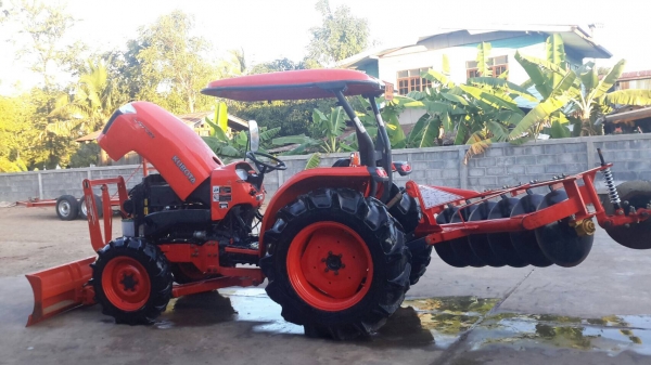 ขายรถไถ รุ่นL4708 ปี56 ไม 1000 ชั่วโมง ขายรถไถ รุ่นL4708 ปี56 ไม 1000 ชั่วโมง