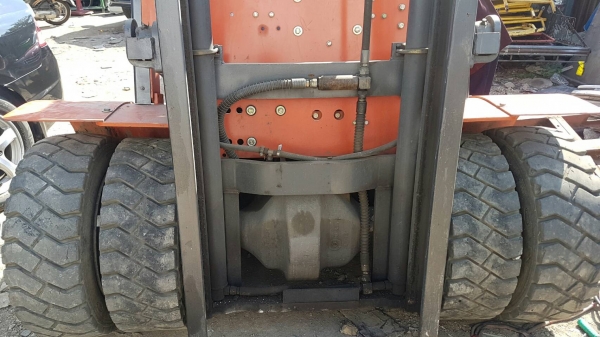 ขายโฟร์คลิฟ 3 ตัน เสาสูง 6 เมตร เครื่องยนต์ดีเซล ขายโฟร์คลิฟ 3 ตัน เสาสูง 6 เมตร เครื่องยนต์ดีเซล