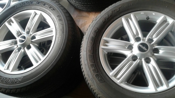 ขายล้อแม็ก D-max Blue Power 1.9 ขอบ 18 พร้อมยางบริดโตน 255 60 18 สภาพใหม่ๆ